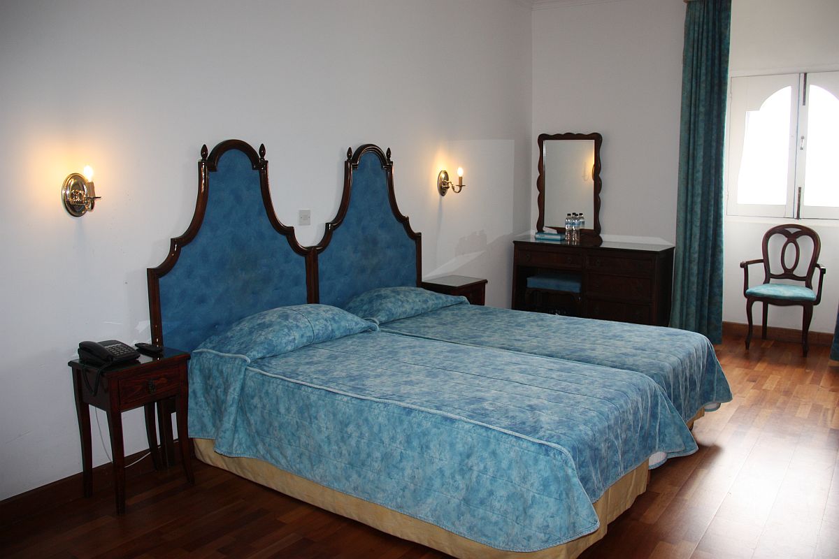 Standard Twin room with views of Castille Square